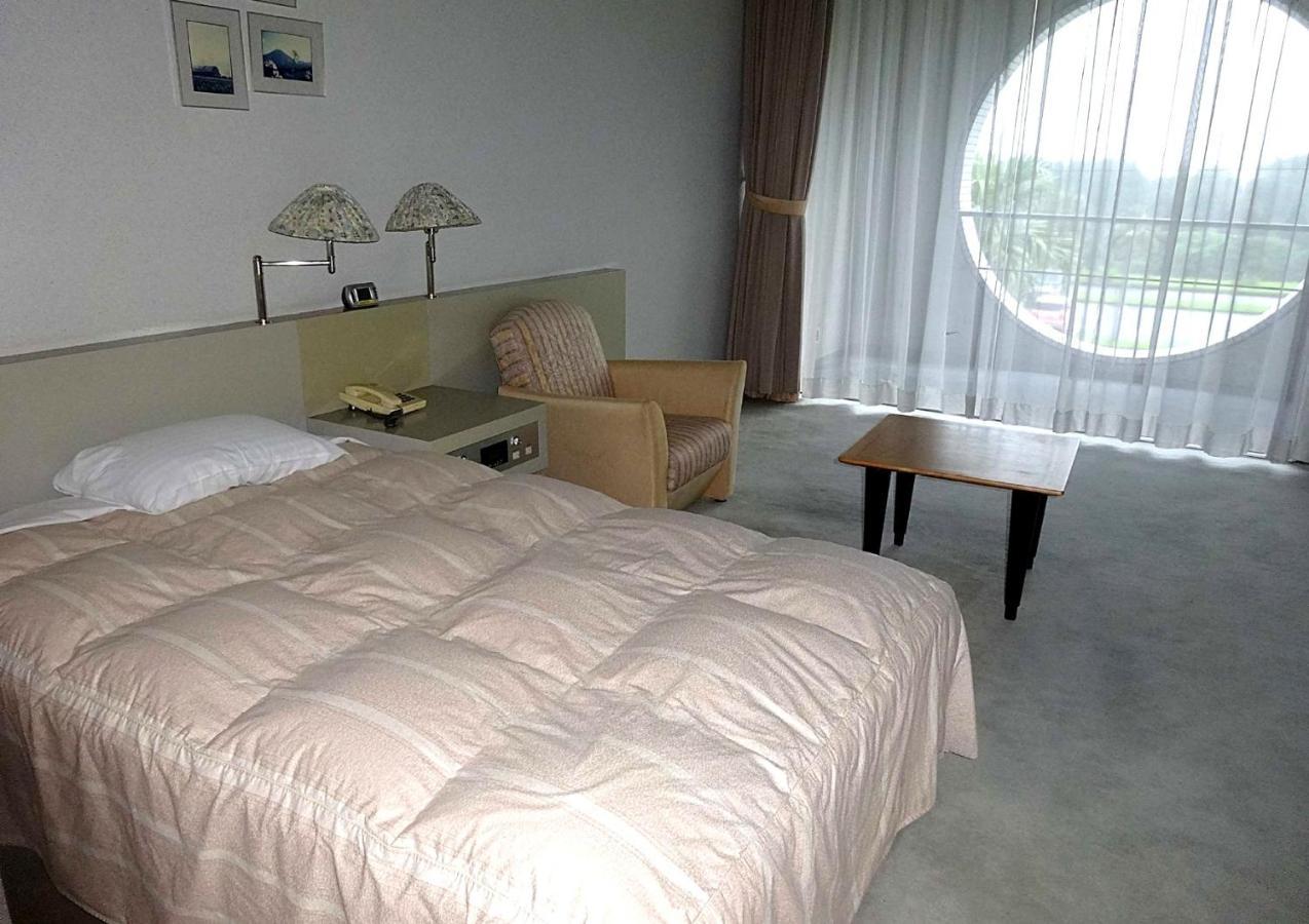Miyazaki Kokusai Kuko Country Club Lodge Dış mekan fotoğraf