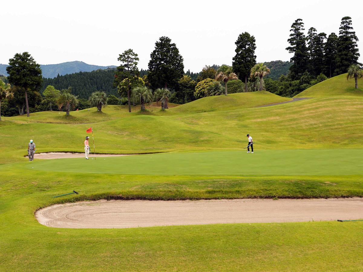 Miyazaki Kokusai Kuko Country Club Lodge Dış mekan fotoğraf